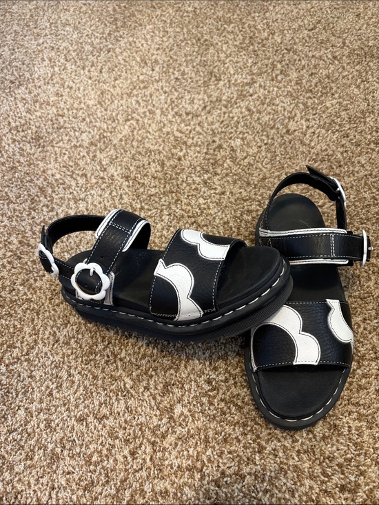 Dr. Martens Shoes - Dr. Martens || Voss Black and White Flower Platform Sandal Size 8